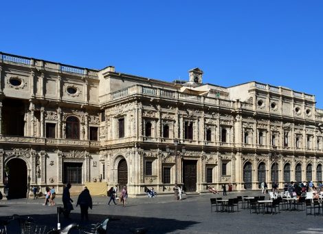 USO denuncia intención de privatizar la limpieza de colegios y edificios municipales de Sevilla